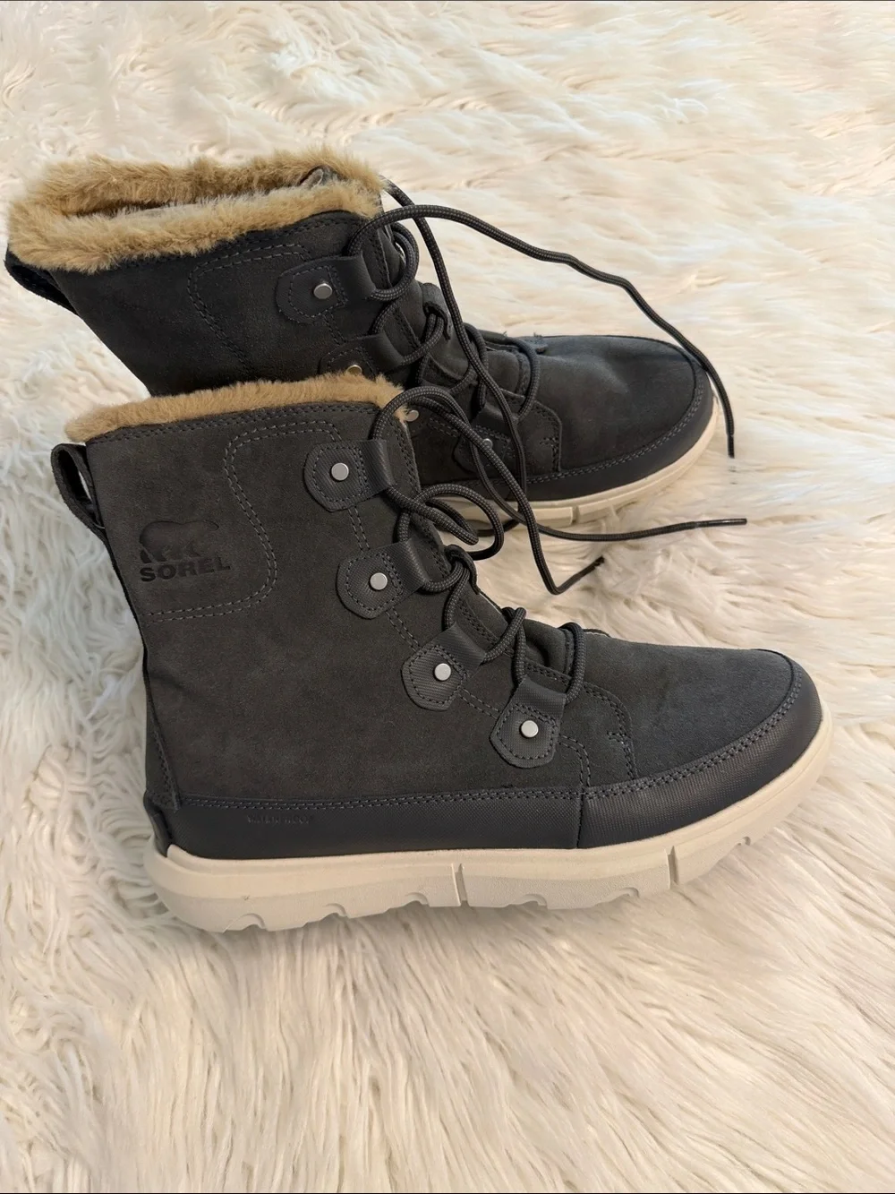 Sorel Charcoal Grey Suede Lace-Up Faux Fur Ankle Boots size 9.5 BNWOT see photos